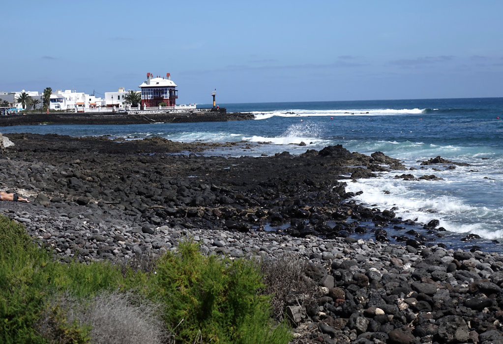 Lanzarote - Rocks and villages